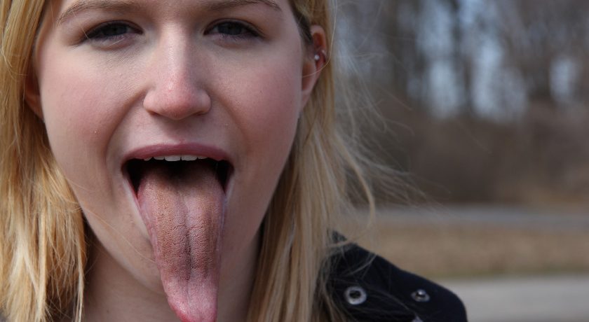 Глотание языка и другие симптомы беспокойства